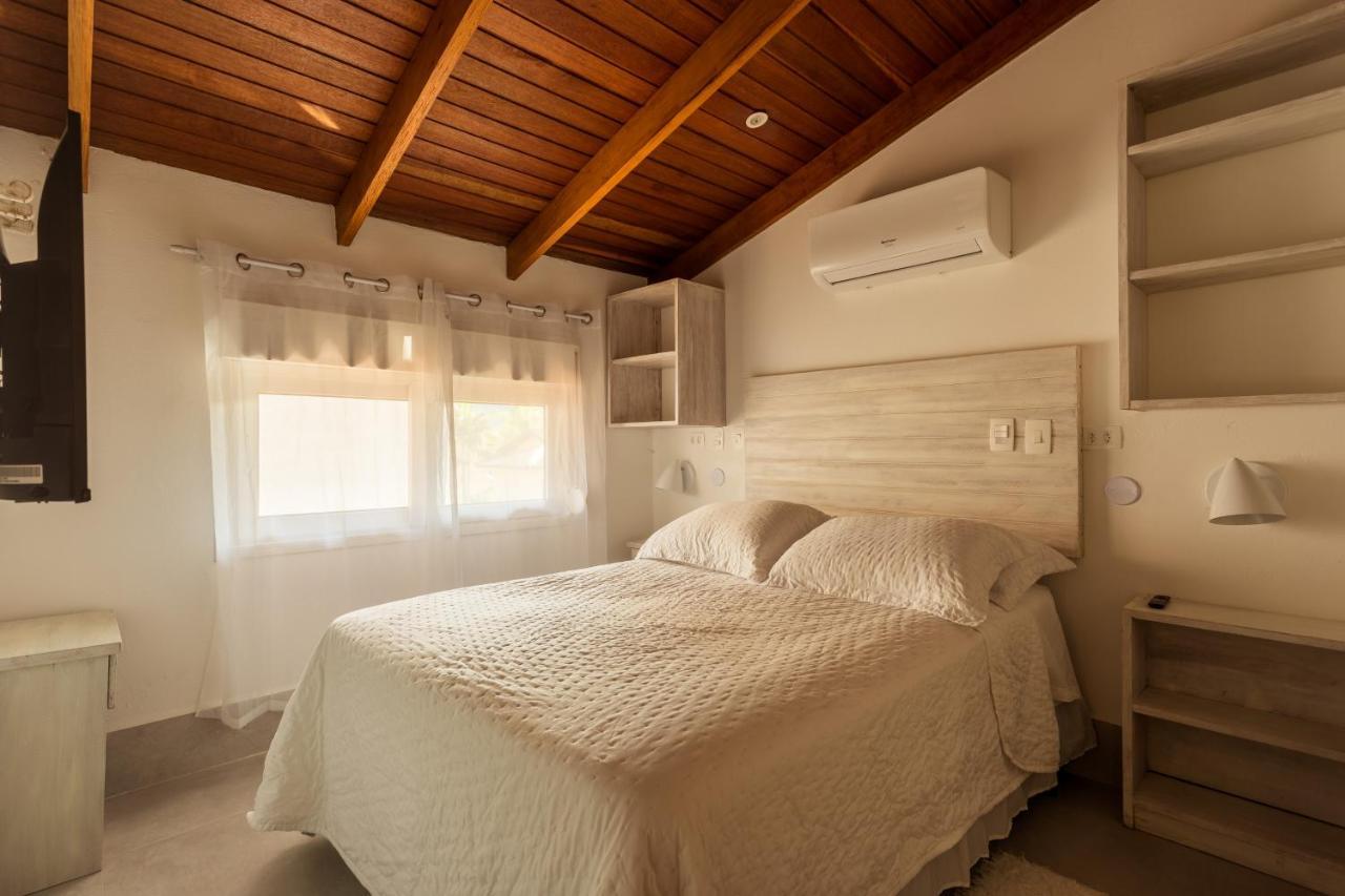 Casa D'Aroeira Residencial Boutique - Centro De Juquei - 2 Quadras Do Mar - Servico De Praia - Roupa De Cama 600 Fios Algodao Egipcio - Toalhas Banho E Praia - Tudo Novo - Estacionamento Interno - Cozinha - Consulte Unidades Com Ofuro Hidro E Cromote Exterior foto